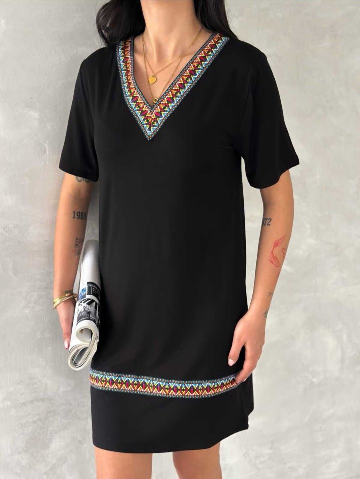 Mamo Siyah Mini V Yaka Desenli Elbise - Mamo kadın butik elbise