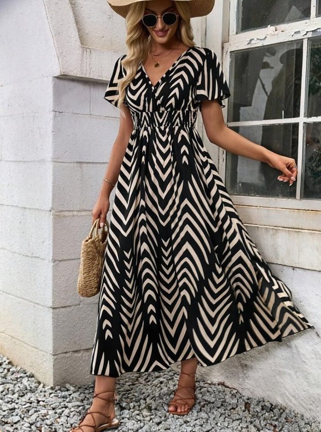 Mamo Siyah Mini Kruvaze Fırfır Detaylı Elbise - Mamo kadın butik elbise