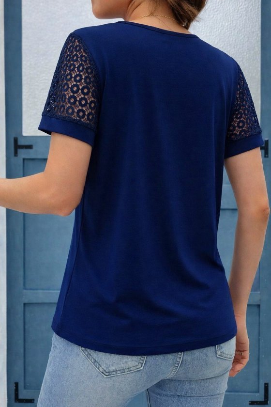 Mamo Lacivert V Yaka Dantel Detaylı Viskon Bluz - Mamo kadın butik bluz