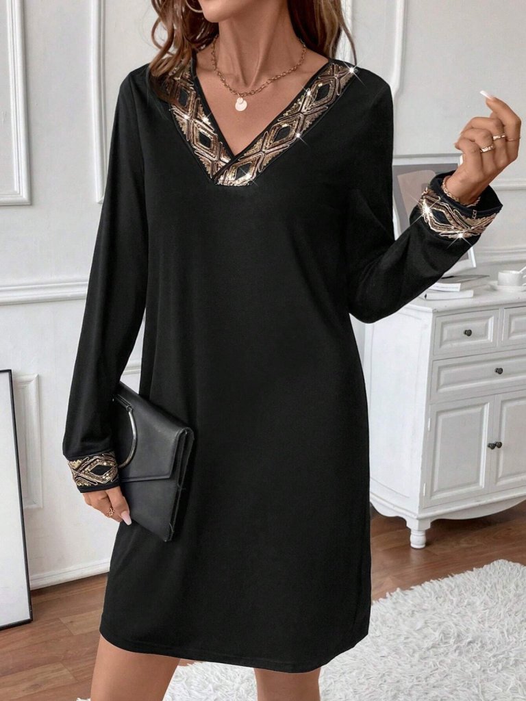 Mamo Siyah Mini V Yaka Payet Detaylı Elbise - Mamo kadın butik elbise