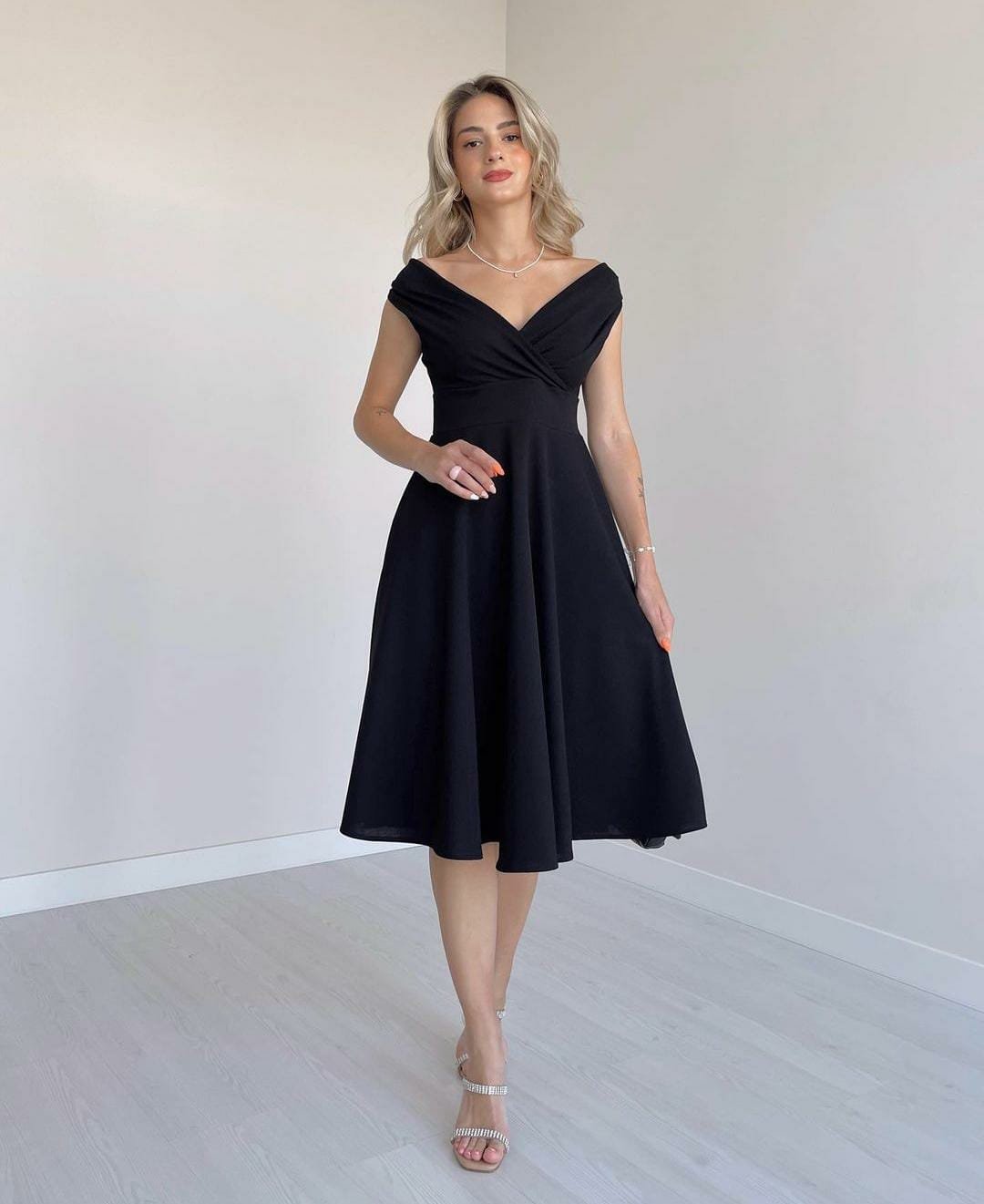Mamo Siyah Mini Kruvaze Krep Elbise - Mamo kadın butik elbise