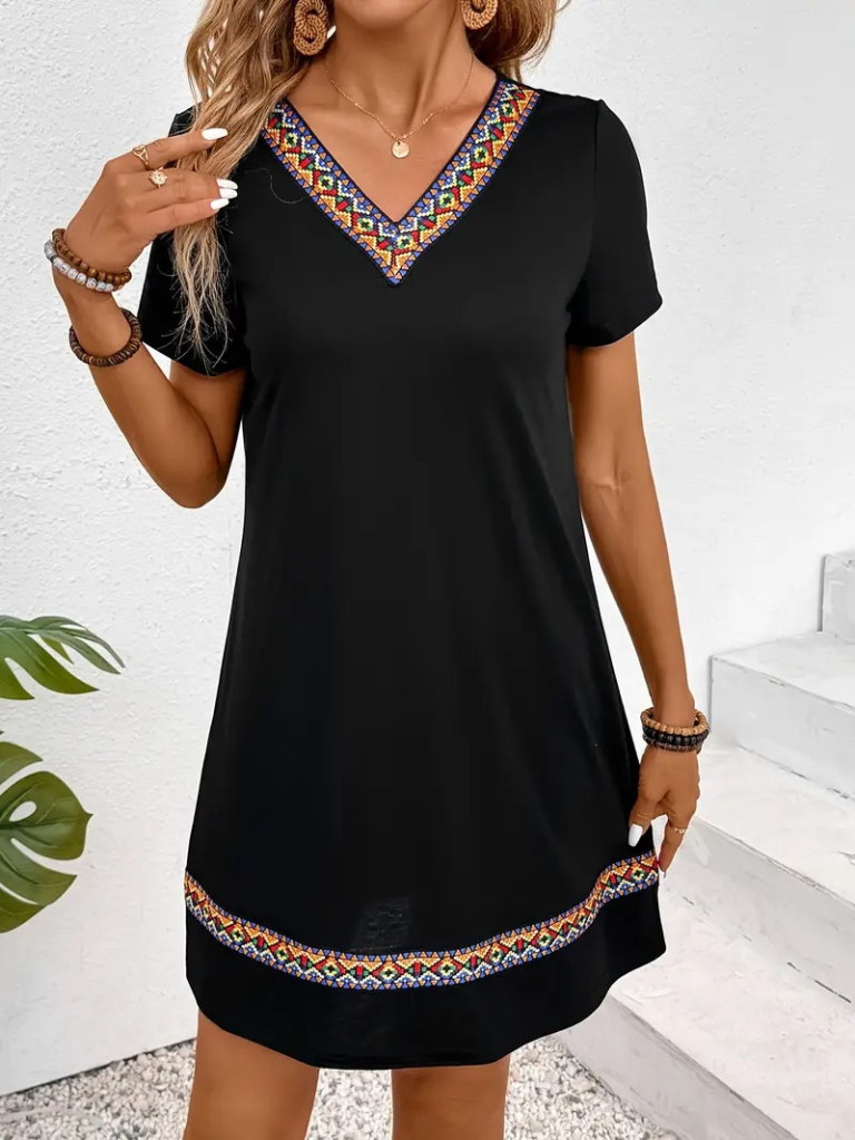 Mamo Siyah Mini V Yaka Desenli Elbise - Mamo kadın butik elbise